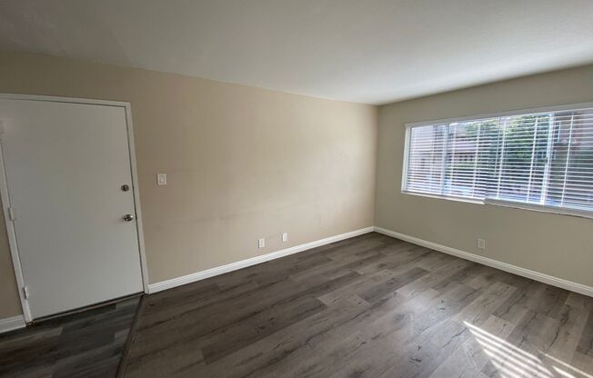 1 bed, 1 bath, 475 sqft, $1,695, Unit 09