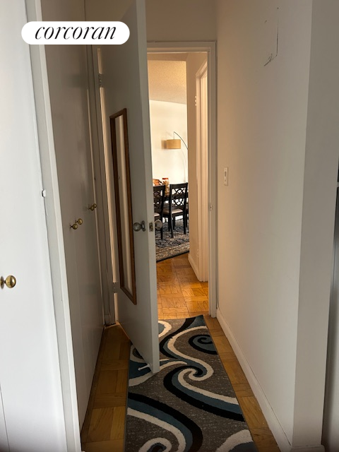 2 beds, 2 baths, 951 sqft, $5,800, Unit 8N
