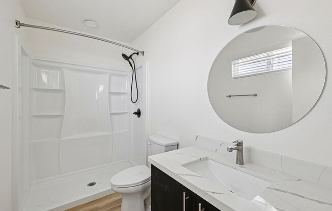 3 beds, 2 baths, 1,200 sqft, $3,695, Unit 403