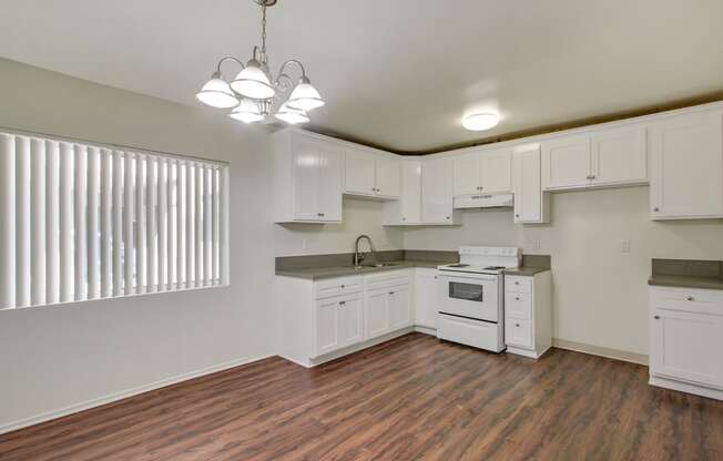 Chateau 16700 Devonshire Apartments, LLC