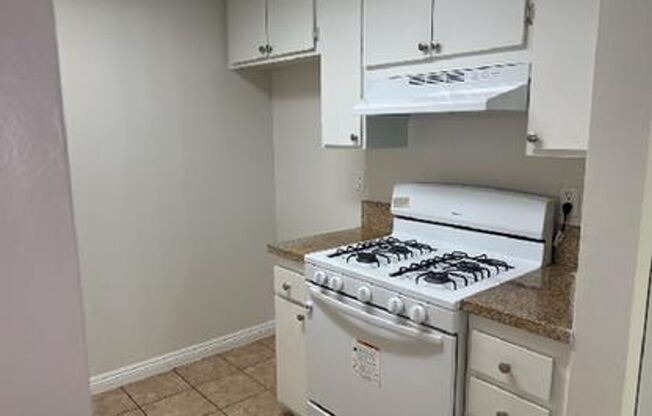 1 bed, 1 bath, 800 sqft, $1,795, Unit 35605