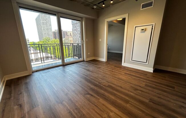 1 bed, 1 bath, 681 sqft, $2,600, Unit 952-709