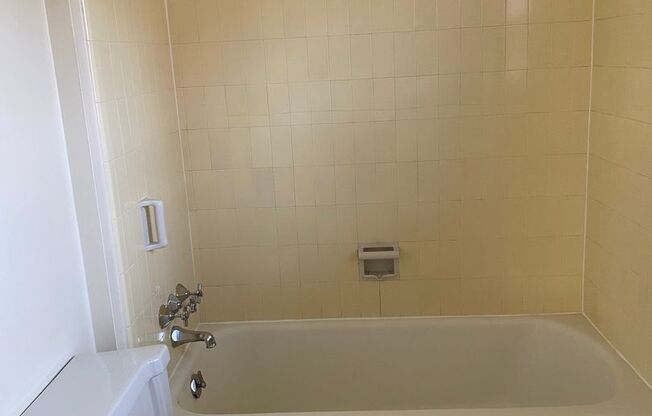 1 bed, 1 bath, 750 sqft, $1,485, Unit 21