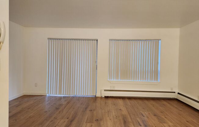 Studio, 1 bath, 349 sqft, $1,395, Unit 02