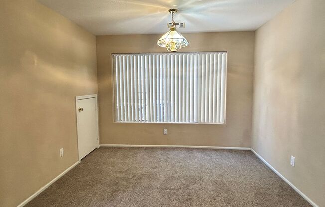 Spacious 3 Bedroom home in Crystal Gardens Lake Community