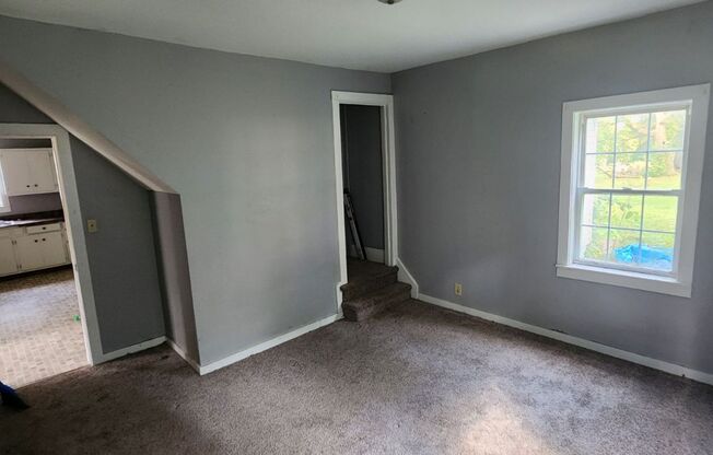 4 beds, 1 bath, $1,100