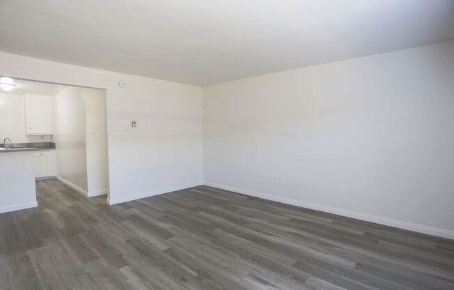 Studio, 1 bath, $1,425, Unit 57