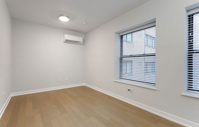 Studio, 1 bath, 245 sqft, $1,350, Unit 311