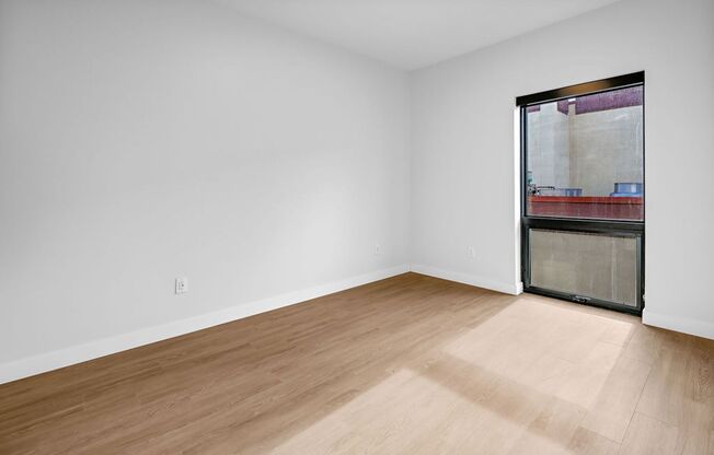 2 beds, 2 baths, 960 sqft, $2,250, Unit 514