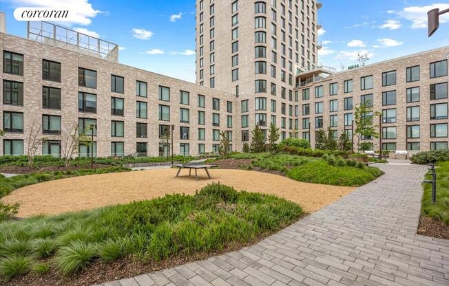2 beds, 2 baths, $5,250, Unit PH1E