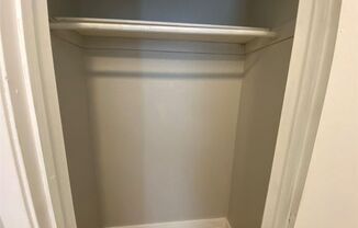 Studio, 1 bath, 450 sqft, $825, Unit 102