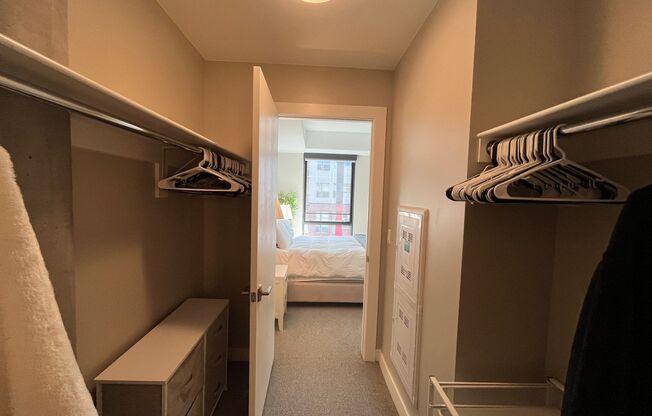 1 bed, 1 bath, $3,100