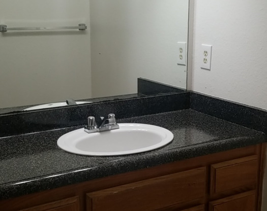 1 bed, 1.5 baths, 840 sqft, $1,350, Unit 137