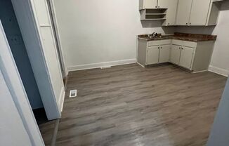 3 beds, 2 baths, $850