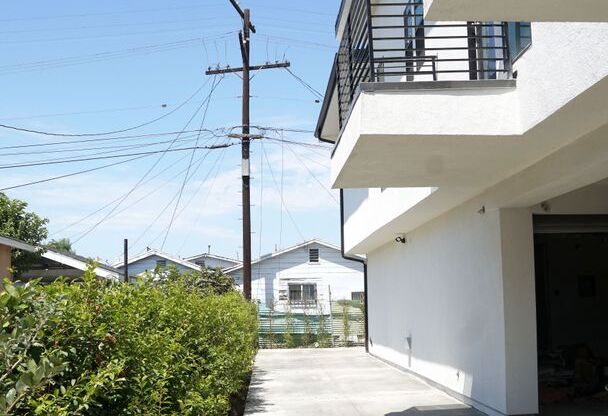 Belden East LA