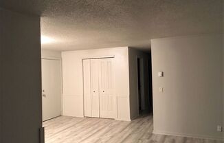 3 beds, 1 bath, 994 sqft, $1,495, Unit #7