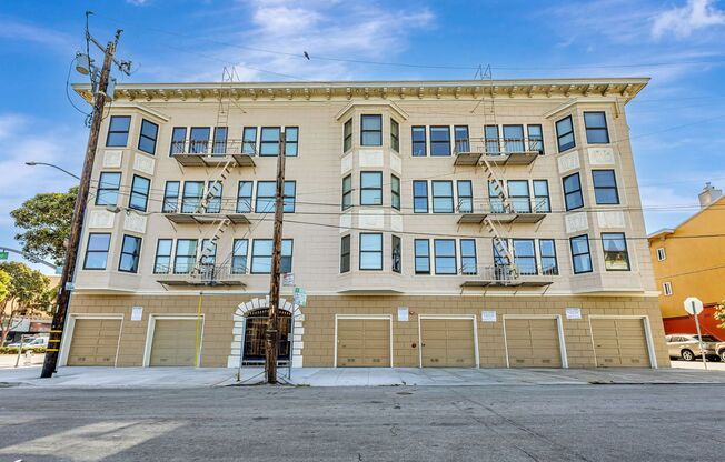 3130 Webster Street Apartments*