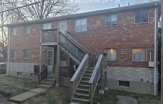 218 BELLERIVE BLVD