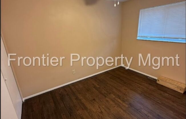 2 Bedroom, 1 Bath Apartment
