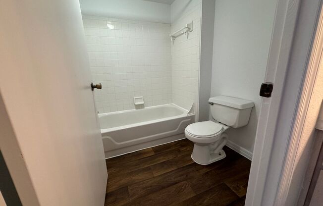 2 beds, 2 baths, $1,700, Unit # 131