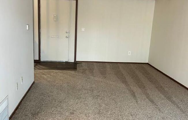 2 beds, 1.5 baths, 1,425 sqft, $1,455, Unit 1101G