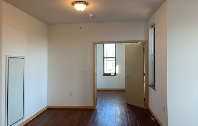 2 beds, 2 baths, $2,995, Unit Suite 1-505