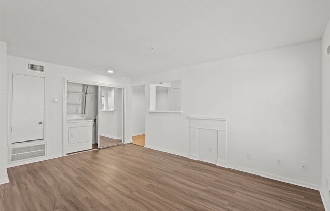 2 beds, 2 baths, 853 sqft, $1,500, Unit #360