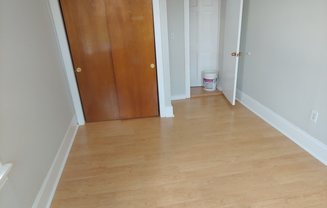 2 beds, 1 bath, $3,320, Unit 15