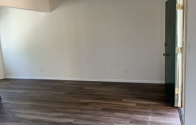 1 bed, 1 bath, $1,895