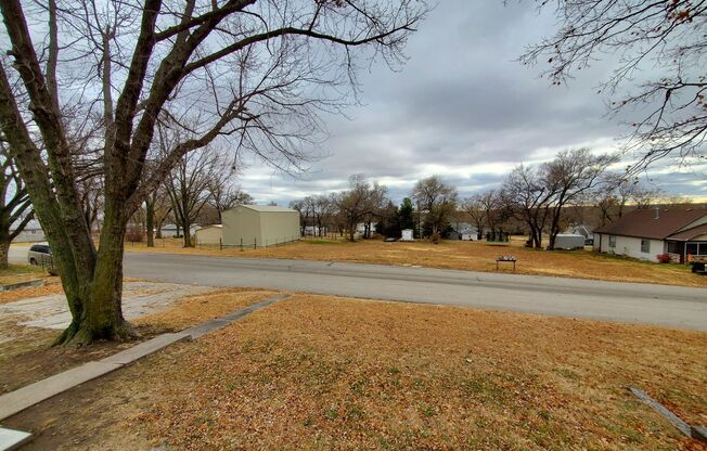 Remodeled, nice and clean house in Clay Center, KS