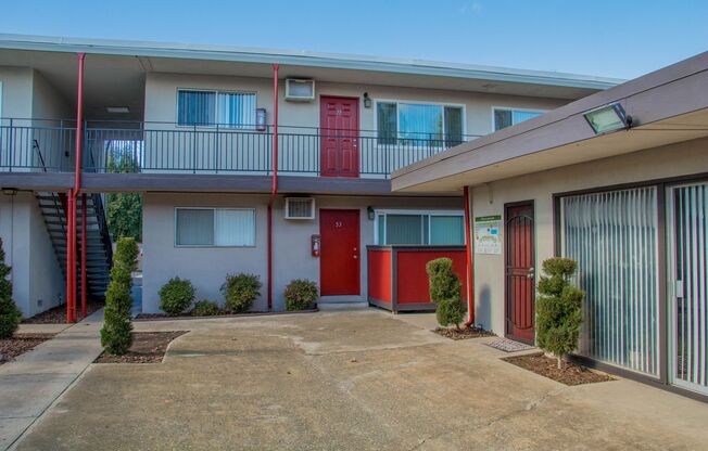Hillcrest Apartments