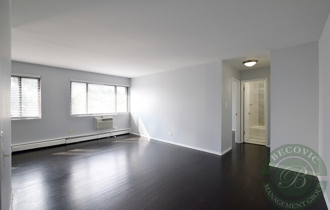 1 bed, 1 bath, 622 sqft, $1,850, Unit 501