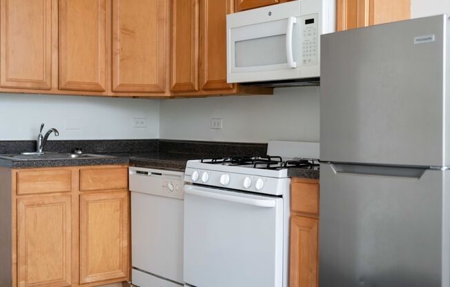 1 bed, 1 bath, 420 sqft, $1,325, Unit 3170-B