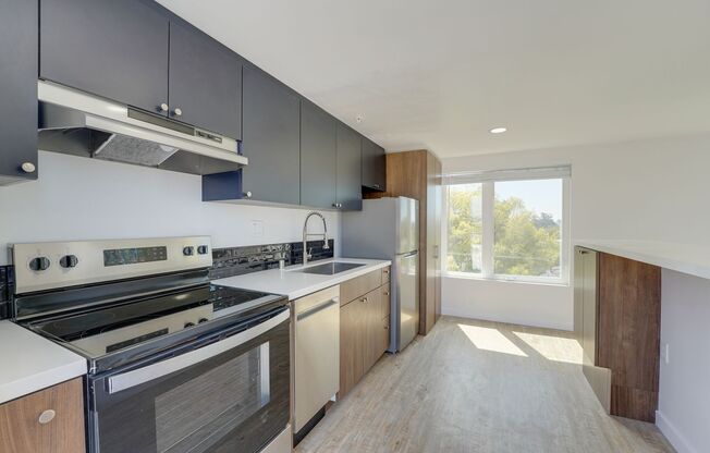 Studio, 1 bath, 530 sqft, $2,495, Unit 205