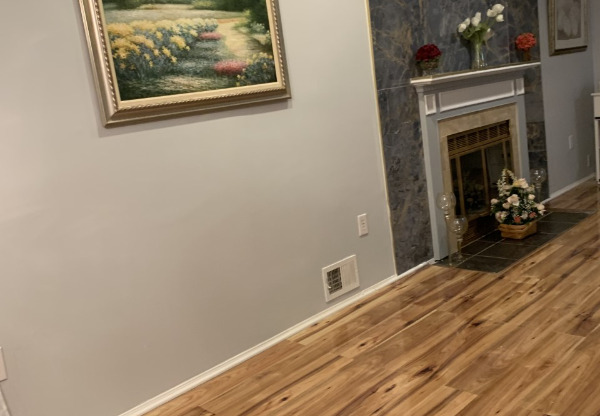 227 LINDSEY CT