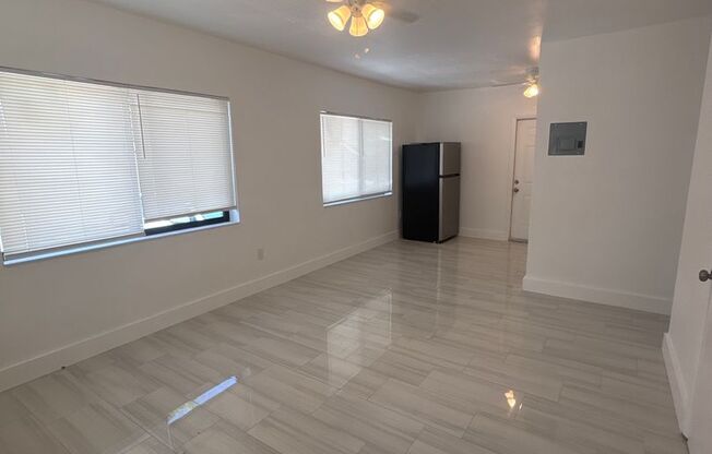 671 SW 7 ST