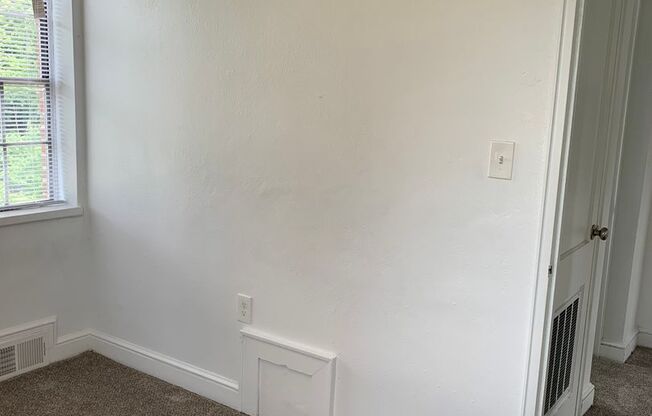 2 beds, 1 bath, 642 sqft, $1,095, Unit 504