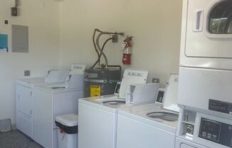 2 beds, 1 bath, $1,545, Unit 19