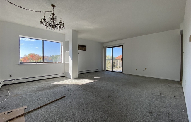 382 MASSACHUSETTS AVE