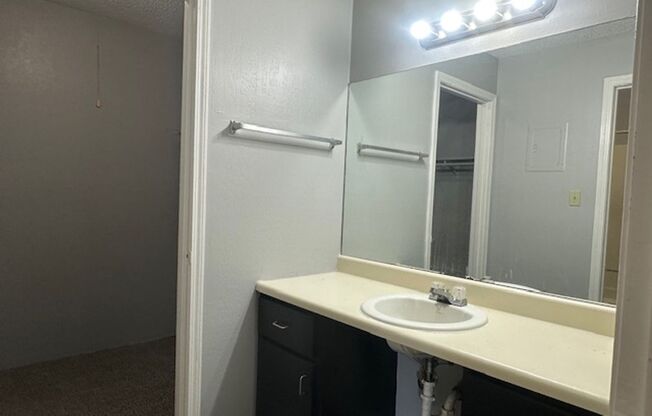 Studio, 1 bath, 500 sqft, $775, Unit 504