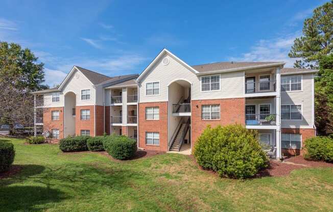 Southpoint Crossing Apartments in Durham, North Carolina Exterior