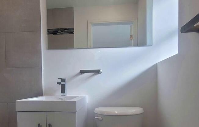 2 beds, 2 baths, $7,650, Unit 10B