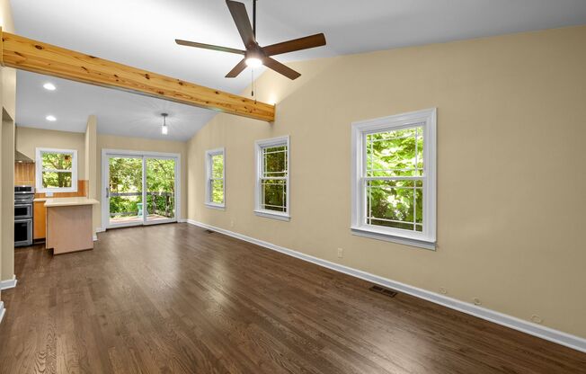 Gorgeous Renovation near Downtown Raleigh, 3 Bed, Fantastic Yard, Gardener's Dream - Pet Friendly!