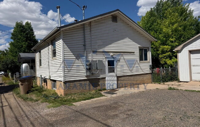 658 1/2 N 9 ST
