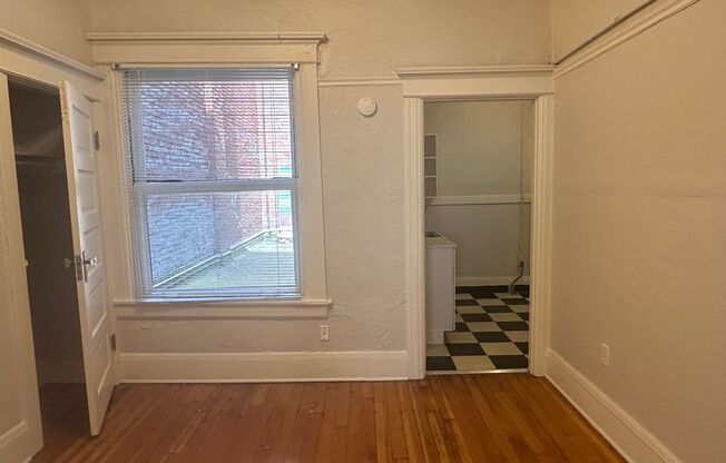 1 bed, 1 bath, 450 sqft, $1,050, Unit 206