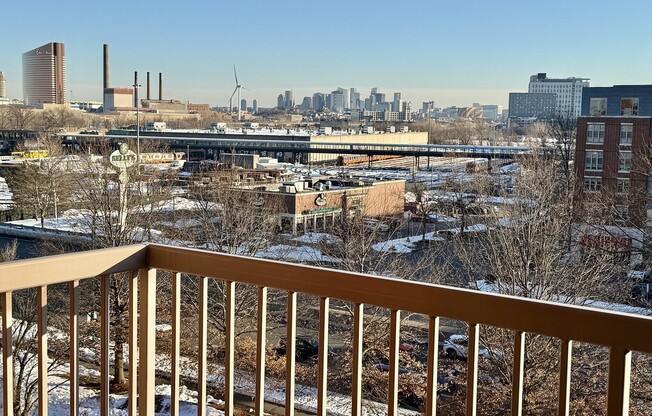 3 beds, 2 baths, 1,644 sqft, $4,600, Unit 711