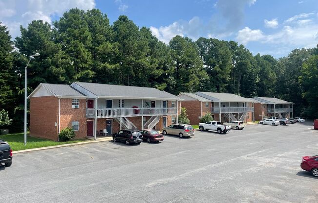 DUBLIN SQUARE APTS