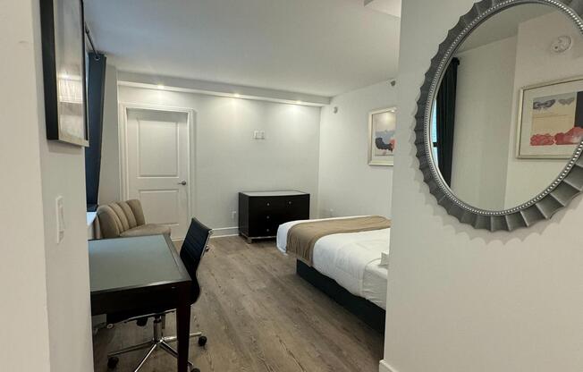 Studio, 1 bath, $3,500, Unit 10G