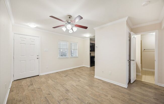 2 beds, 1 bath, 710 sqft, $1,495, Unit 03