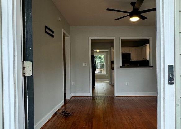 2 beds, 1 bath, $1,350